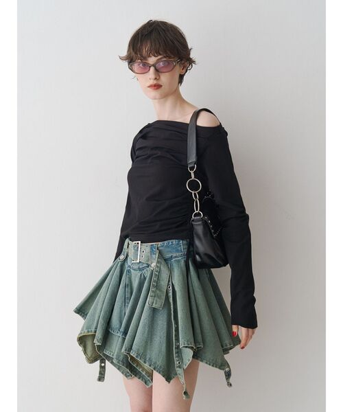 jouetie（ジュエティ）の「オフショルギャザーカットソー（Tシャツ/カットソー・レディース・ブラック/オフホワイト/レッド・MEDIUM）」の11枚目の写真