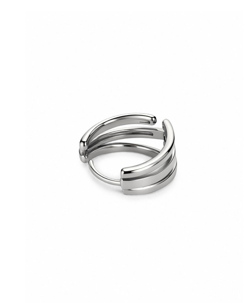Lyvi(ライビィ)の「Triple Line Hoop Pierce / 金属アレルギー対応(ピアス(両耳用)・レディース・シルバー/ゴールド・FREE)」の10枚目の写真