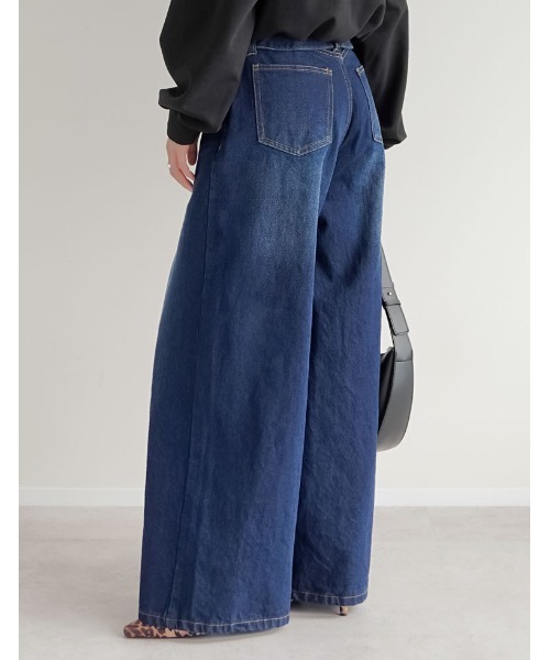 Re:EDIT（リエディ）の「[DENIM COLLECTION][2026S/S COLLECTION][低身長/高身長サイズ有]折り返しウエストコットンワイドデニムパンツ（デニムパンツ・レディース・ネイビー/ブラック/ブルー/グレー・LARGE/TALL/MEDIUM/SHORT）」の10枚目の写真
