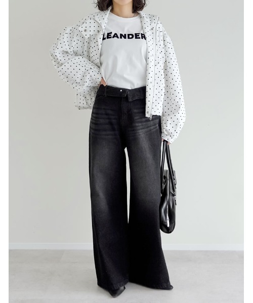 Re:EDIT（リエディ）の「[DENIM COLLECTION][2026S/S COLLECTION][低身長/高身長サイズ有]折り返しウエストコットンワイドデニムパンツ（デニムパンツ・レディース・ネイビー/ブラック/ブルー/グレー・LARGE/TALL/MEDIUM/SHORT）」の22枚目の写真