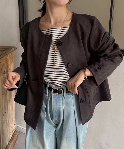 Thevon(ゼボン)の「ノーカラーFスエードショートジャケット(ブルゾン・レディース・チャコールグレー/アイボリー/キャメル・FREE)」の1枚目の写真
