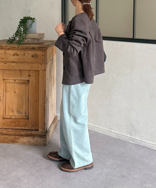 Thevon(ゼボン)の「ノーカラーFスエードショートジャケット(ブルゾン・レディース・チャコールグレー/アイボリー/キャメル・FREE)」の21枚目の写真