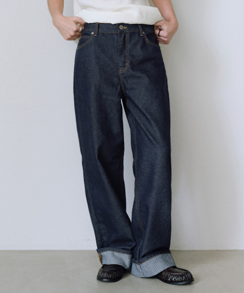 URAGO（ユラーゴ）の「Nonfade raw wide denim（デニムパンツ・レディース・インディゴブルー・SMALL/MEDIUM/LARGE）」の5枚目の写真