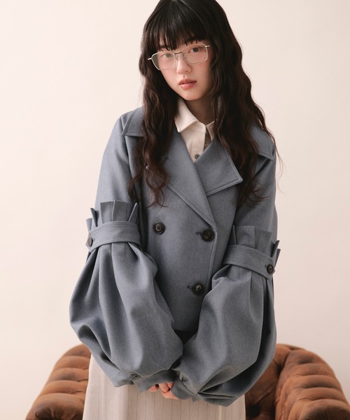 loin nuit（ロワンニュイ）の「volume sleeve short jacket / ボリュームスリーブショートジャケット（テーラードジャケット・レディース・アイボリー/ブルー/グレー・FREE）」の3枚目の写真