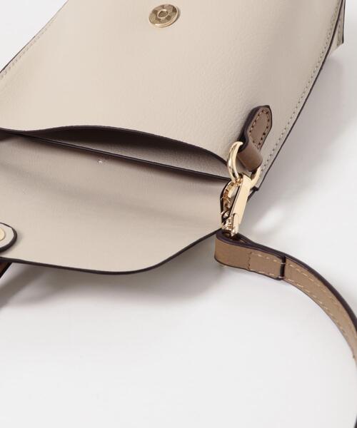 RODE SKO（ロデスコ）の「縦型フラップポシェット（ショルダーバッグ・レディース・ライトブルー/ブラック/ベージュ・ONE）」の22枚目の写真