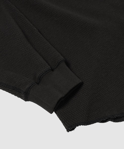 FACETASM（ファセッタズム）の「THERMAL KNIT LONG TEE（Tシャツ/カットソー・メンズ・ブラック/ライトグレー・4）」の6枚目の写真