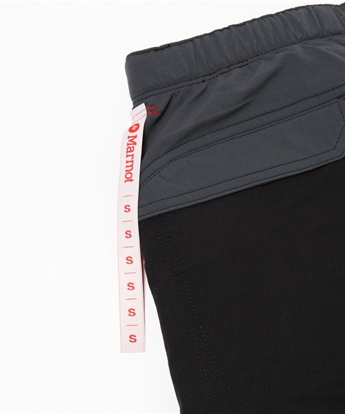 MARMOT(マーモット)の「トレックコンバーチブルパンツ(TREK CONVERTIBLE PANT)(カーゴパンツ・レディース・ストーン/ブラック/ベージュ/ダークグレー・SMALL/LARGE/X-LARGE/MEDIUM)」の5枚目の写真