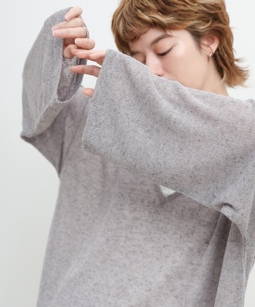 select MOCA(セレクトモカ)の「メランジVネックシアールーズカットソー(ニット/セーター・レディース・ブラウン/ライトベージュ/グレー・FREE)」の9枚目の写真