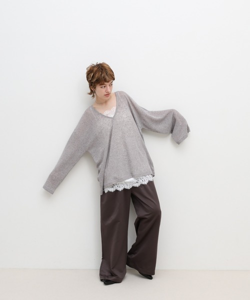 select MOCA(セレクトモカ)の「メランジVネックシアールーズカットソー(ニット/セーター・レディース・ブラウン/ライトベージュ/グレー・FREE)」の13枚目の写真