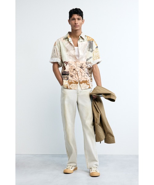 Desigual（デシグアル）の「コラージュ パッチプリント 半袖シャツ（シャツ/ブラウス・メンズ・ホワイト・XL/L/M/S）」の6枚目の写真