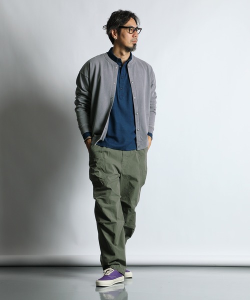 The DUFFER of ST.GEORGE(ザダファーオブセントジョージ)の「PIGMENT DYED POWDER WASH SNAP CARDIGAN:ピグメントダイ スナップカーディガン / スウェットアウター / ヴィンテージ加工(スウェット・メンズ・グリーン/ライトグレー・X-LARGE/LARGE/MEDIUM/SMALL)」の4枚目の写真