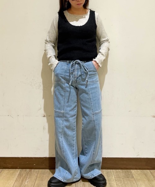 SOMETHING(サムシング)の「SOMETHING(サムシング)【レディース】「LISA」ベルト付きワイドパンツ(デニムパンツ・レディース・ライトインディゴブルー・XS/S/M/L)」の14枚目の写真