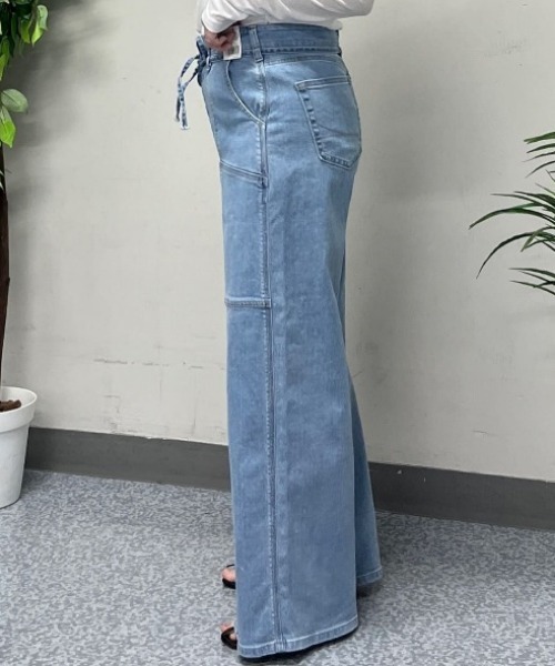 SOMETHING(サムシング)の「SOMETHING(サムシング)【レディース】「LISA」ベルト付きワイドパンツ(デニムパンツ・レディース・ライトインディゴブルー・XS/S/M/L)」の16枚目の写真