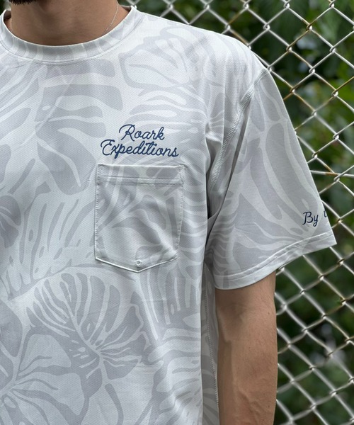 ROARK REVIVAL（ロアークリバイバル）の「【ROARK】"B.O.D" RUSHGUARD S/S TEE（Tシャツ/カットソー・メンズ・ホワイト・MEDIUM/X-LARGE/LARGE）」の3枚目の写真