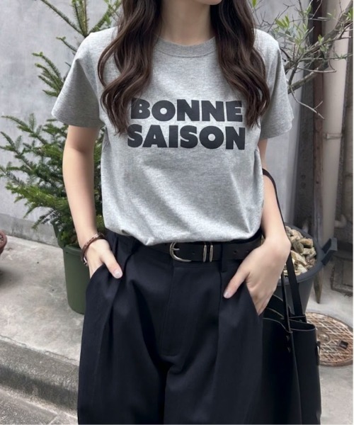 Maison Calme(メゾンカルム)の「【3 色展開】ロゴプリント T シャツ 半袖 レディース 定番 コットン(Tシャツ/カットソー・レディース・チャコール/ホワイト/グレー・F)」の13枚目の写真