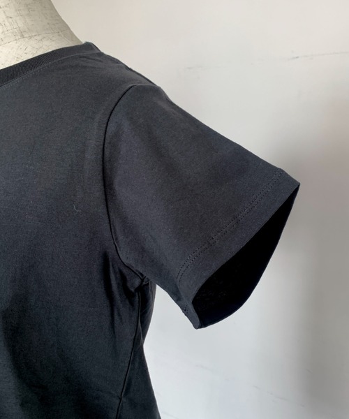 Maison Calme(メゾンカルム)の「【3 色展開】ロゴプリント T シャツ 半袖 レディース 定番 コットン(Tシャツ/カットソー・レディース・チャコール/ホワイト/グレー・F)」の6枚目の写真