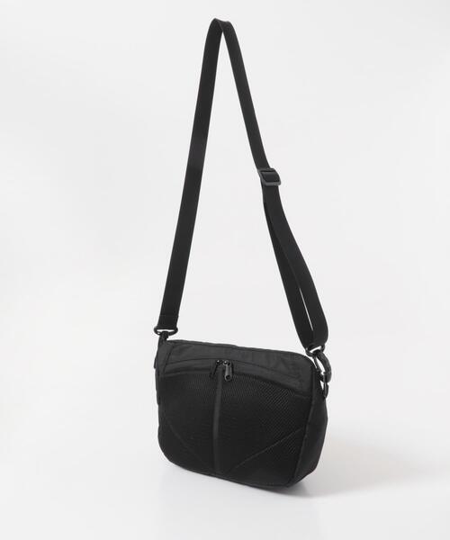 fulcro(フルクロ)の「fulcro runner(ショルダーバッグ・メンズ・ブラック/ダークグレー・-)」の7枚目の写真