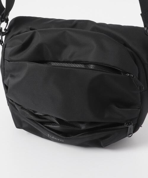 fulcro(フルクロ)の「fulcro runner(ショルダーバッグ・メンズ・ブラック/ダークグレー・-)」の12枚目の写真