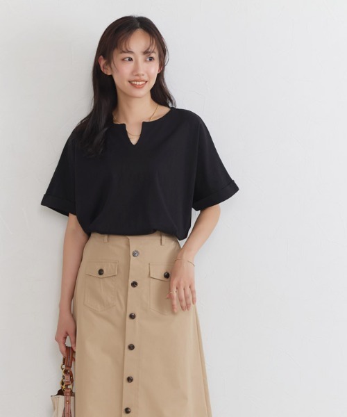 Pierrot(ピエロ)の「綿100%キーネックドルマンTシャツ(Tシャツ/カットソー・レディース・ブラック/グレー系その他/オフホワイト/ブルー/チャコール・M/L)」の12枚目の写真