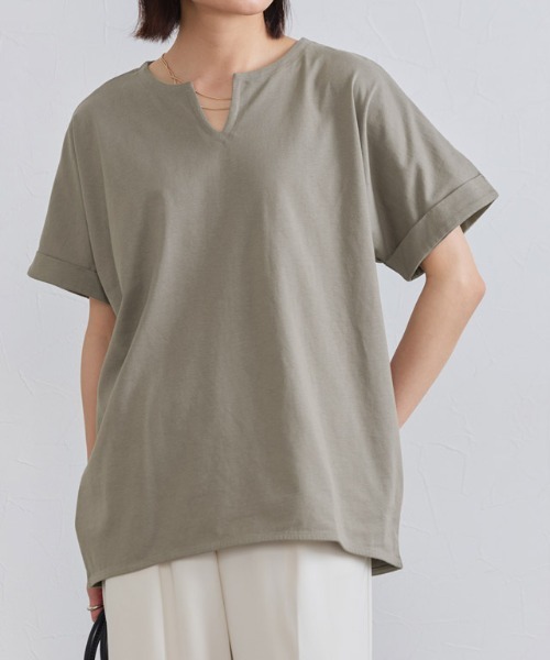 Pierrot(ピエロ)の「綿100%キーネックドルマンTシャツ(Tシャツ/カットソー・レディース・ブラック/グレー系その他/オフホワイト/ブルー/チャコール・M/L)」の17枚目の写真