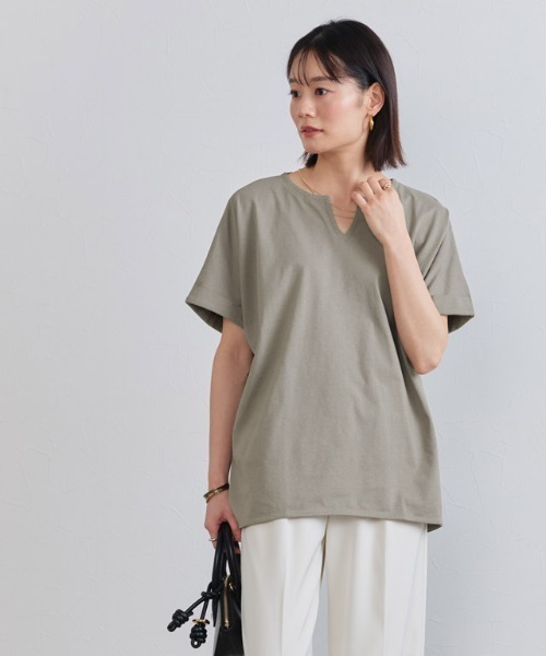 Pierrot(ピエロ)の「綿100%キーネックドルマンTシャツ(Tシャツ/カットソー・レディース・ブラック/グレー系その他/オフホワイト/ブルー/チャコール・M/L)」の18枚目の写真