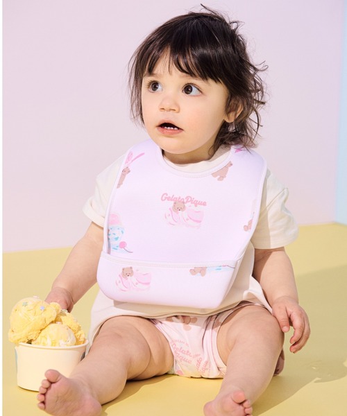gelato pique（ジェラートピケ）の「【BABY】アイスクリームベア柄お食事スタイ（スタイ/よだれかけ・キッズ・クリーム/ピンク・F）」の4枚目の写真