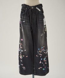 Maison MIHARA YASUHIRO（メゾンミハラヤスヒロ）の「【MIHARA YASUHIRO/ミハラヤスヒロ】DENIM HUGE DETAIL PANTS w KIDS STICKER/デニムヒュージディテールパンツキッズステッカー/ウォッシャブルデニム（デニムパンツ）」