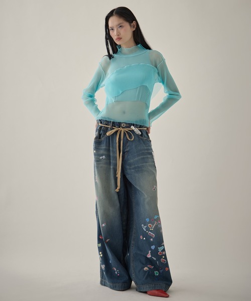 Maison MIHARA YASUHIRO(メゾンミハラヤスヒロ)の「【MIHARA YASUHIRO/ミハラヤスヒロ】DENIM HUGE DETAIL PANTS w KIDS STICKER/デニムヒュージディテールパンツキッズステッカー/ウォッシャブルデニム(デニムパンツ・レディース・ブラック/ダークインディゴブルー・36/38)」の5枚目の写真