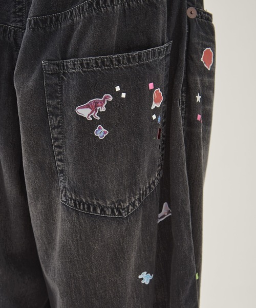 Maison MIHARA YASUHIRO(メゾンミハラヤスヒロ)の「【MIHARA YASUHIRO/ミハラヤスヒロ】DENIM HUGE DETAIL PANTS w KIDS STICKER/デニムヒュージディテールパンツキッズステッカー/ウォッシャブルデニム(デニムパンツ・レディース・ブラック/ダークインディゴブルー・36/38)」の10枚目の写真