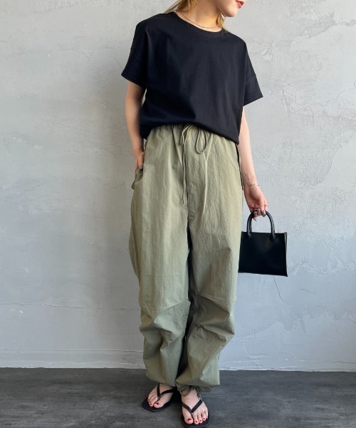 船型領短袖上衣