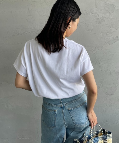 船型領短袖上衣