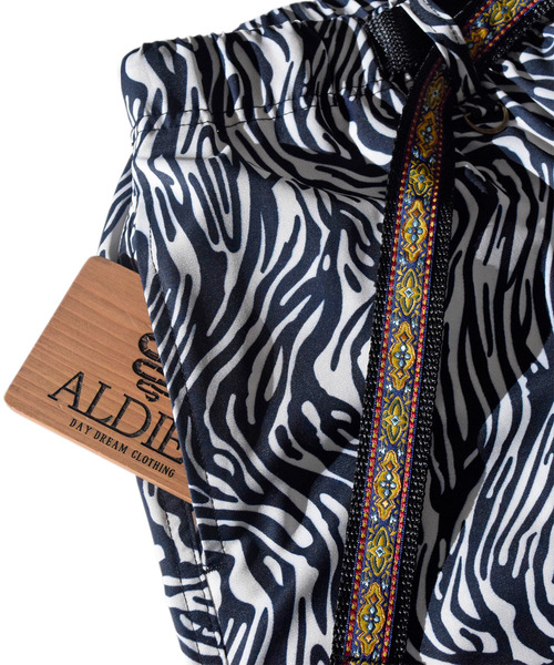 ALDIES(アールディーズ)の「Zebra Shorts / ゼブラショーツ(その他パンツ・メンズ・ブラック/ブラウン・MEDIUM/LARGE/X-LARGE)」の7枚目の写真