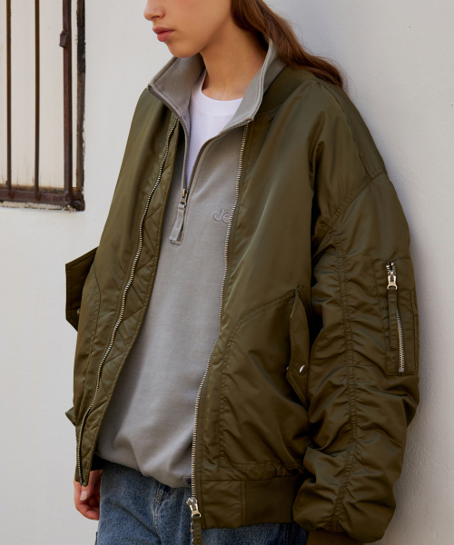JEEP(ジープ)の「2way MA-1ポケット航空ジャンパー KHAKI (JQ5JPU001KH)(ブルゾン・レディース・その他・LARGE/MEDIUM/X-LARGE/2XL/SMALL)」の5枚目の写真