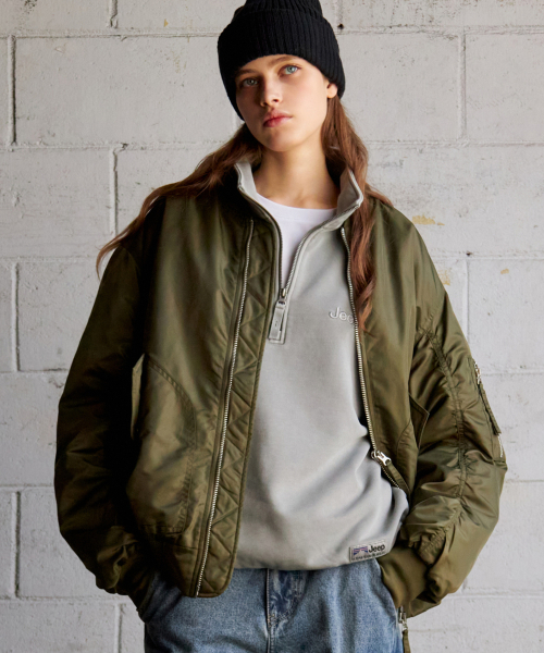 JEEP(ジープ)の「2way MA-1ポケット航空ジャンパー KHAKI (JQ5JPU001KH)(ブルゾン・レディース・その他・LARGE/MEDIUM/X-LARGE/2XL/SMALL)」の7枚目の写真