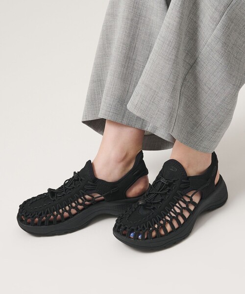 KEEN(キーン)の「<KEEN>ウィメンズ UNEEK ASTORIA サンダル(サンダル・レディース・ブラック/ナチュラル・23cm/24cm/25cm/24.5cm/23.5cm)」の3枚目の写真