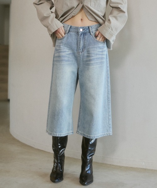 ELTONE(エルトーン)の「ワイドデニムミディパンツ(デニムパンツ・レディース・ブルー/ブラック・SMALL/MEDIUM)」の2枚目の写真