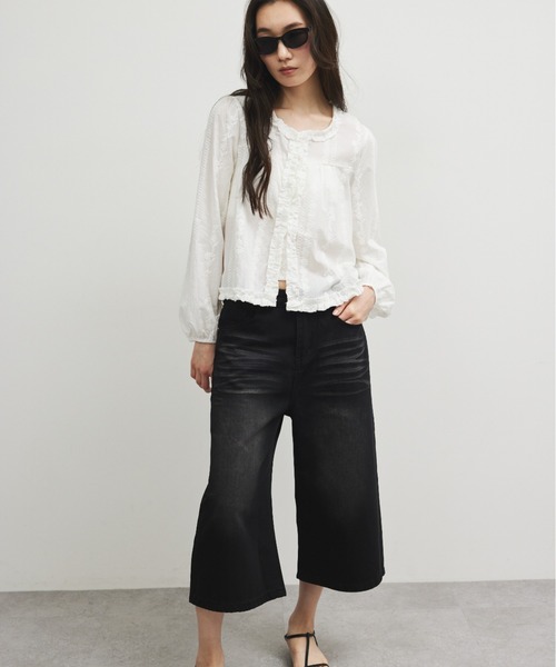 ELTONE(エルトーン)の「ワイドデニムミディパンツ(デニムパンツ・レディース・ブルー/ブラック・SMALL/MEDIUM)」の12枚目の写真