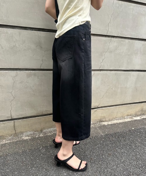 ELTONE(エルトーン)の「ワイドデニムミディパンツ(デニムパンツ・レディース・ブルー/ブラック・SMALL/MEDIUM)」の3枚目の写真