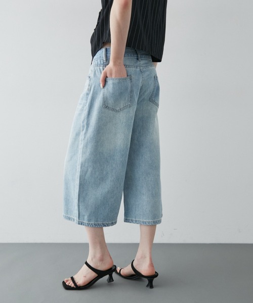 ELTONE(エルトーン)の「ワイドデニムミディパンツ(デニムパンツ・レディース・ブルー/ブラック・SMALL/MEDIUM)」の18枚目の写真