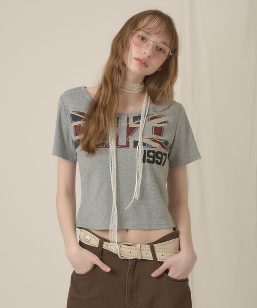 hazyl(ヘイジル)の「eyelet logo henry T-shirt/アイレットロゴヘンリーTシャツ(Tシャツ/カットソー・レディース・グレー/オフホワイト・フリー)」の19枚目の写真