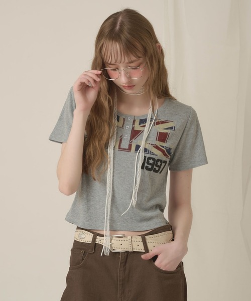 hazyl(ヘイジル)の「eyelet logo henry T-shirt/アイレットロゴヘンリーTシャツ(Tシャツ/カットソー・レディース・グレー/オフホワイト・フリー)」の22枚目の写真