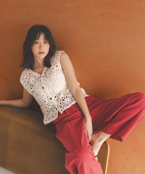 N.(N. Natural Beauty Basic)(エヌエヌナチュラルビューティーベーシック)の「クロシェ風ベスト(ベスト・レディース・オフホワイト・フリ-)」の1枚目の写真