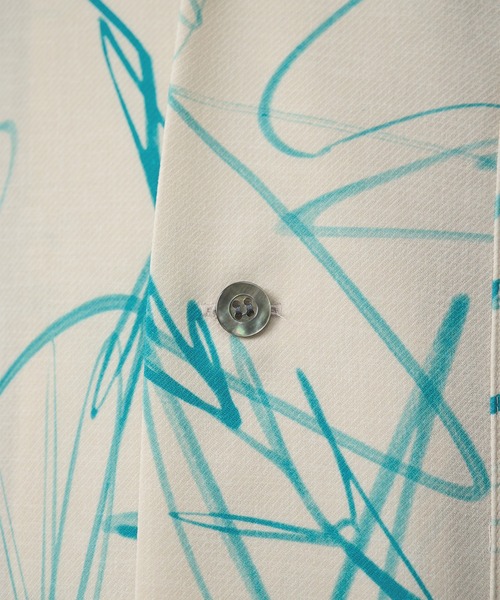 UJOH(ウジョー)の「【UJOH HOMME】Wide Set Open Collar BOX Shirt(シャツ/ブラウス・メンズ・レッド/グリーン・4/5)」の9枚目の写真
