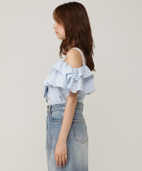 AND COUTURE(アンドクチュール)の「カットドッキングフリルブラウス(シャツ/ブラウス・レディース・ブルー/ベージュ・FREE)」の8枚目の写真