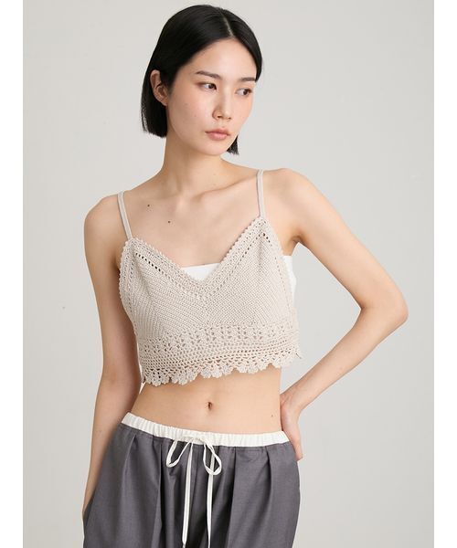 MIESROHE(ミースロエ)の「ペーパーヤーンかぎ針ニットビスチェ(その他トップス・レディース・ブラック/ライトブルー/ライトベージュ・F)」の4枚目の写真