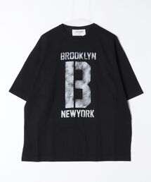 【ANACHRONORM】BROOKLYN PRINTED S/S T-S