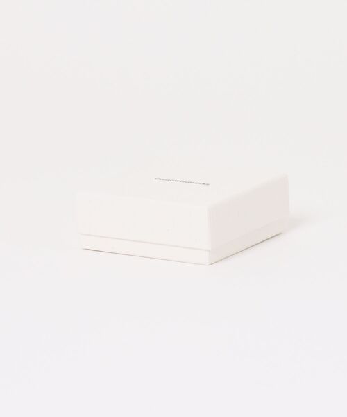 DESIGNWORKS(デザインワークス)の「【Completedworks /コンプリーテッドワークス】リボンモチーフ 淡水パール ピアス(ピアス(両耳用)・レディース・ゴールド・フリー)」の3枚目の写真