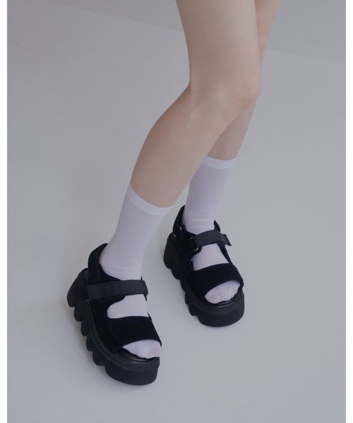 JUMELLE(ジュメロ)の「厚底ツーベルトサンダル(サンダル・レディース・ブラウン/ブラック・SMALL/LARGE/MEDIUM)」の7枚目の写真
