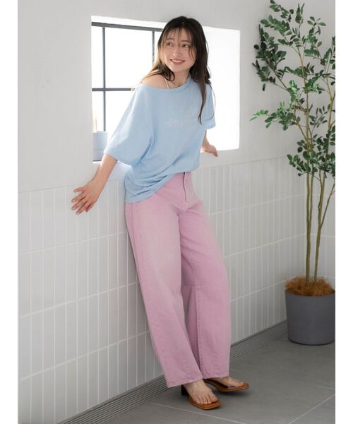 Ungrid(アングリッド)の「UV機能ワンショルロゴコンパクトTee(Tシャツ/カットソー・レディース・オフホワイト/ブルー/チャコールグレー・FREE)」の5枚目の写真