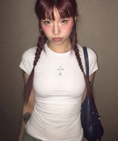 GRAVER（グレーバー）の「[ウィメンズ]CROSS_ベイビーティー_3カラー（Tシャツ/カットソー・レディース・ホワイト/PINK/ミント・ONE SIZE）」の11枚目の写真